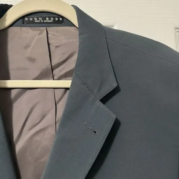 HUGO BOSS 2 Piece Suit 44 L Einstein Sigma 3‎ Button Cerutti 1881 Blue Green